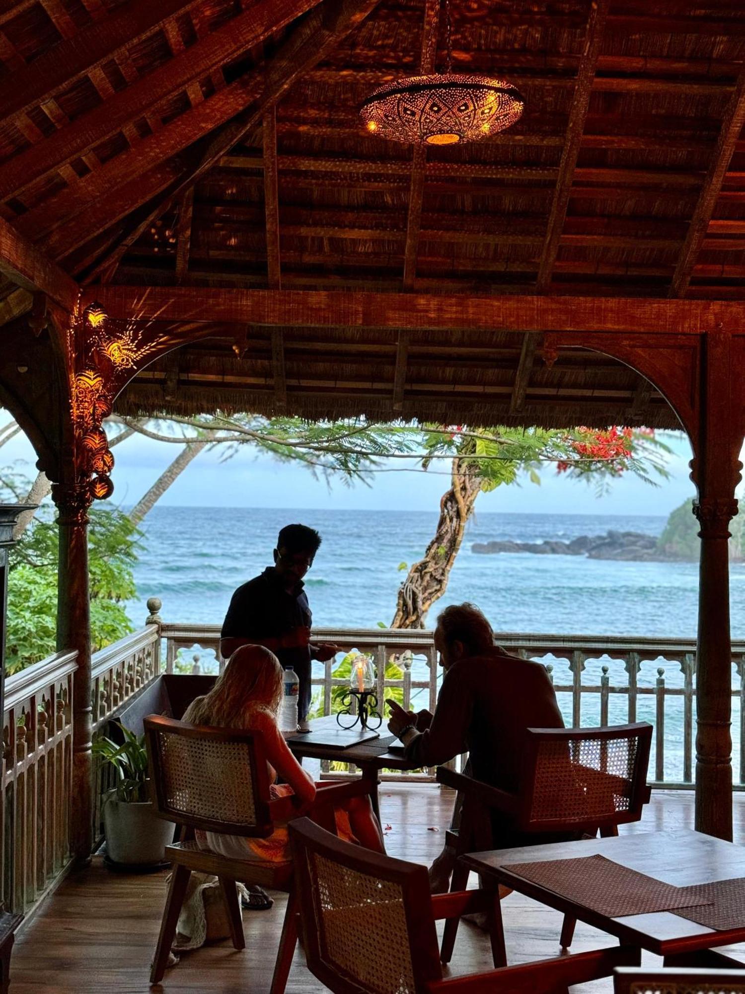 Hotel Aga Surf View Tangalle Exteriér fotografie